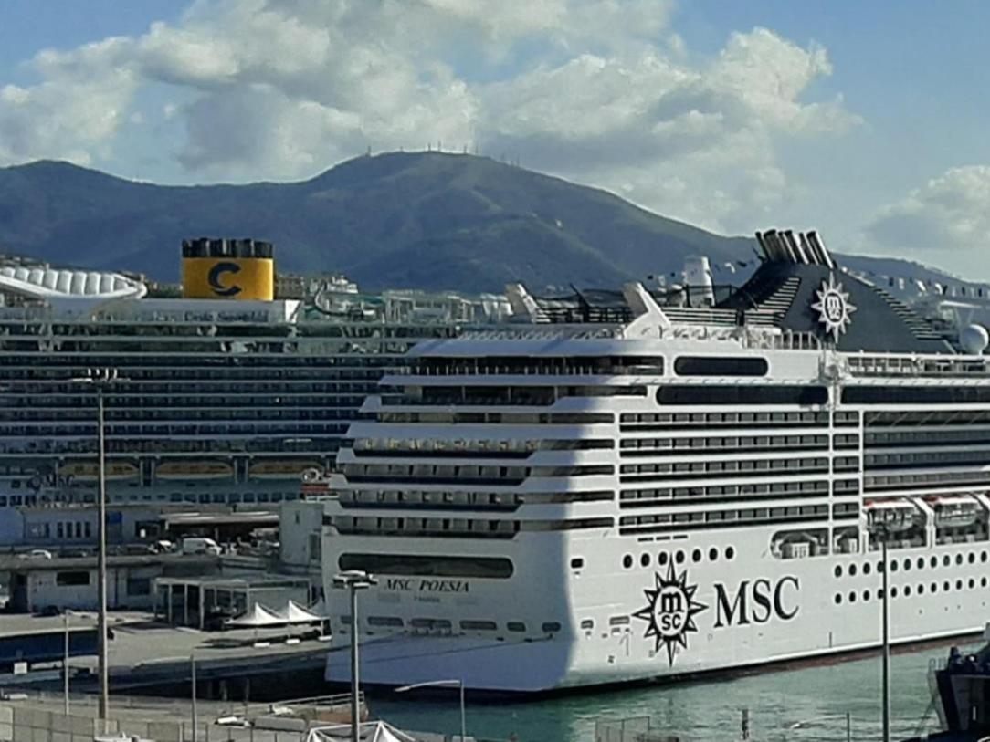 Genova Cruise Terminal Casa Dallo Zio 150 Mq 外观 照片